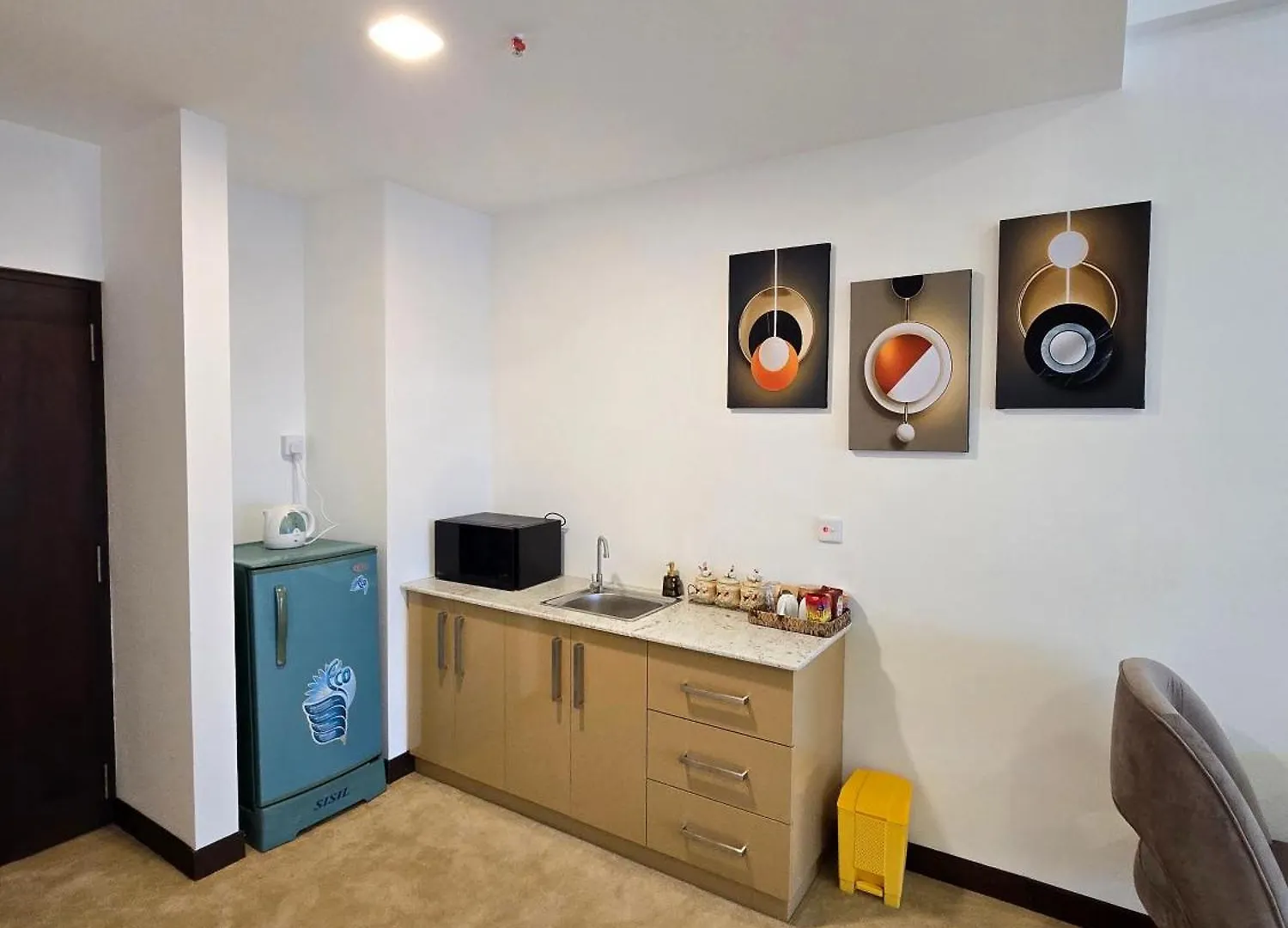 Ocean Breeze Residences Negombo 0*,